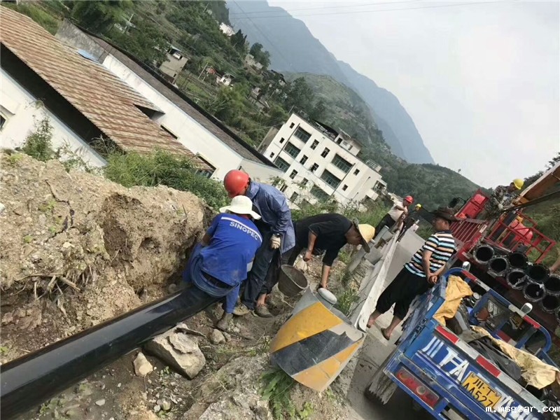 排水涂塑管道 施工现场